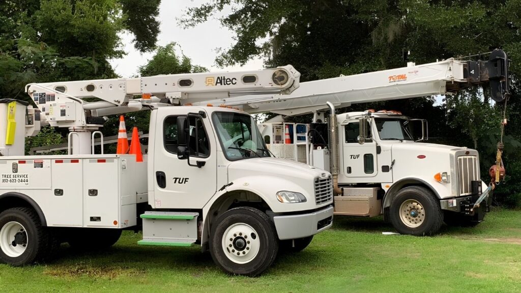 ocala tree service trucks